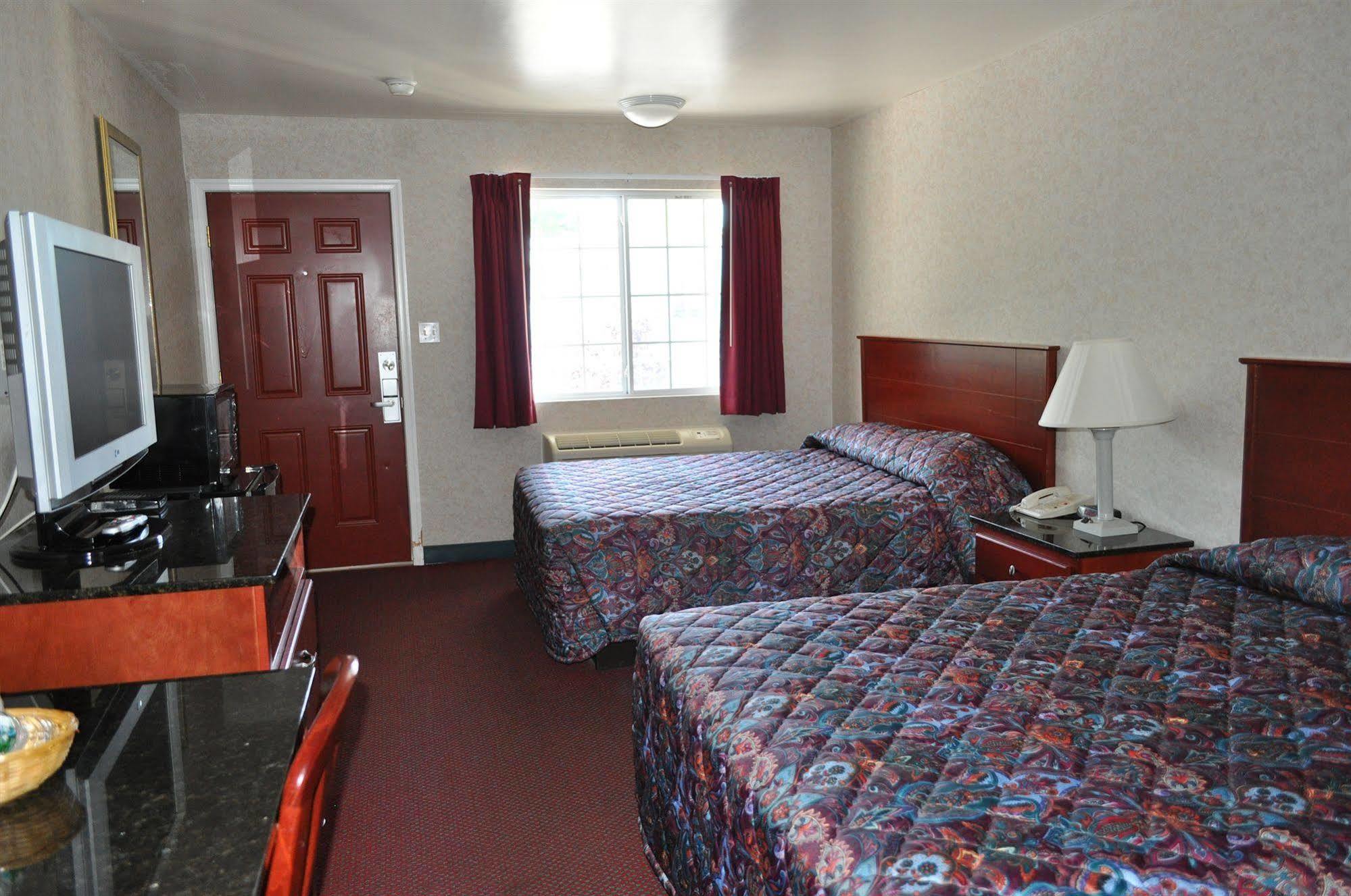 גאלווי Atrium Inn & Suites מראה חיצוני תמונה